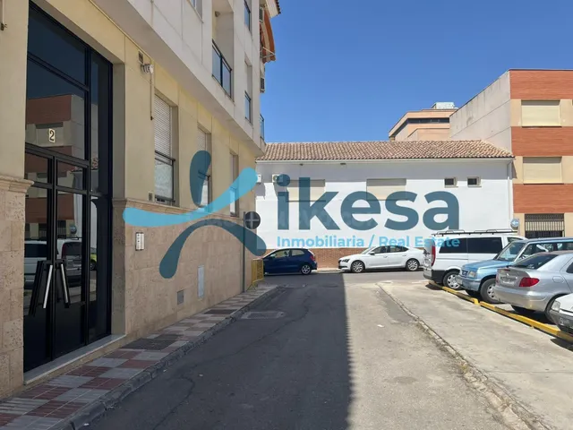 VENTA DE PISO + GARAJE EN CDR EN MANCHA REAL (JAÉN) - foto 3