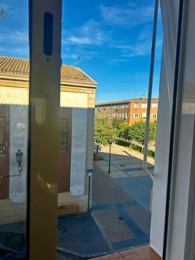 Oportunidad Única en València: Acogedor Piso de 3 habitaciones — 11