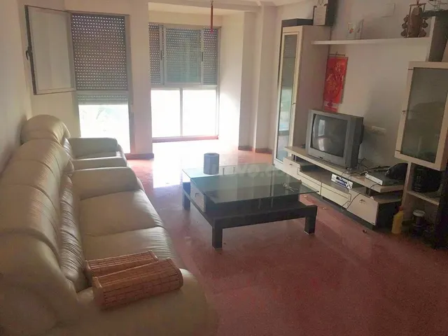 FACHADA DE DISEÑO SEMINUEVO CON VISTAS , SOLO UN VECINO X PL