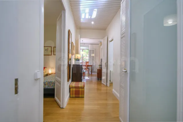 Vivienda con balcón y ascensor en pleno corazón del Gòtic — 5