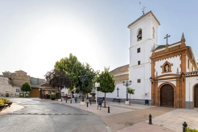 TERRENO A LA VENTA EN PELIGROS — 13