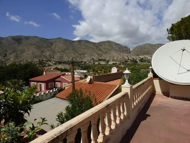 SE VENDE GRAN CHALET EN BELLA ORCHETA — 46