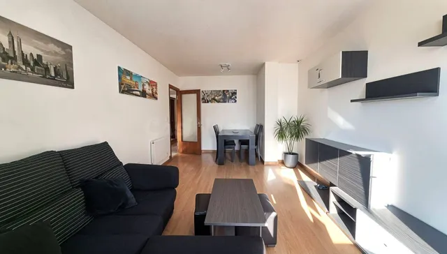 UNA VIVIENDA TOTALMENTE EQUIPADA - foto 2