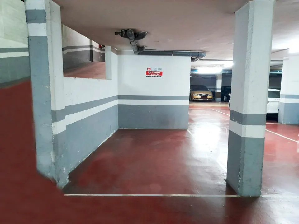 Plaza de parking en la Riera de Mataró