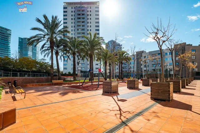 PISO REFORMADO CON VISTA AL MAR — 23