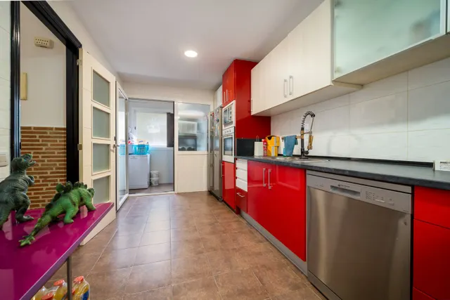 Planta baja con amplia terraza y parking — 15