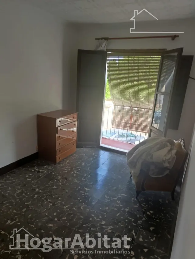 ACOGEDORA CASA CON 4 DORMITORIOS Y VISTAS AL CASTILLO — 15