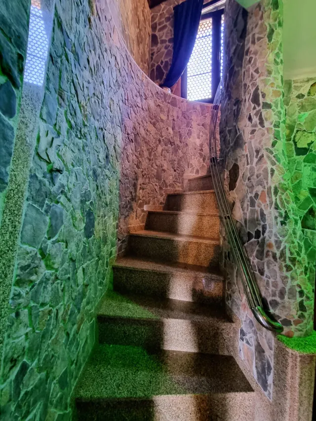 CASAS INDIVIDUALES  CON PARCELAS EN CIMBRIO (BARCENA DEL BIERZO) — 43