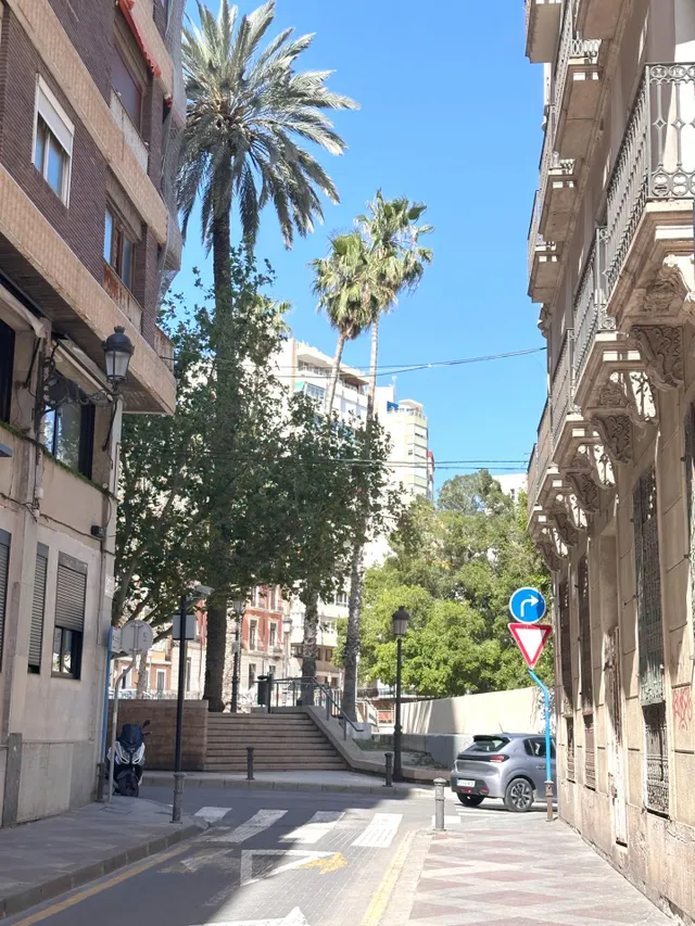 Vivienda de diseño reformada junto al Paseíto Ramiro a pasos de la playa — 16