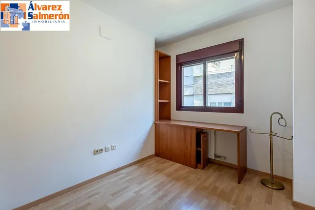 Ático dúplex junto Alhamar con 2 garajes y 2 trasteros — 14