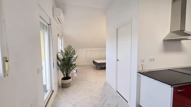 REFORMADO A ESTRENAR PISO INDEPENDIENTE EN ALQUILER PARA EST - foto 4