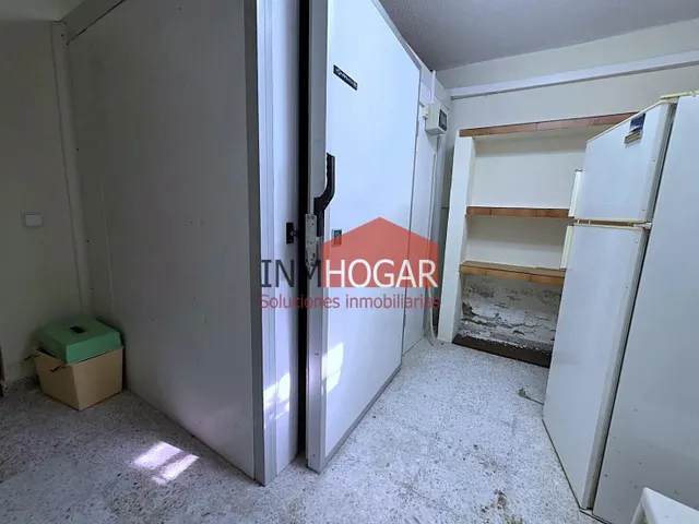 Exclusivo Chalet en Hervencias, Ávila - Un Oasis de Espacio y Tranquilidad — 22