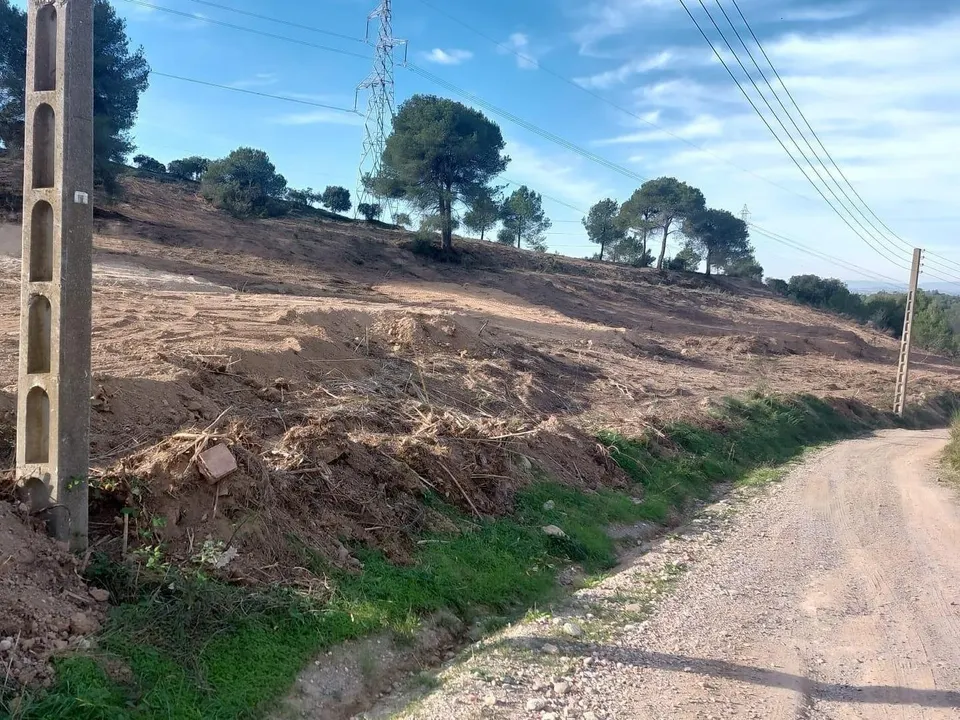Terreno rústico de 10.735 m2 en Castellbisbal zona Can Nicolau de Dalt.