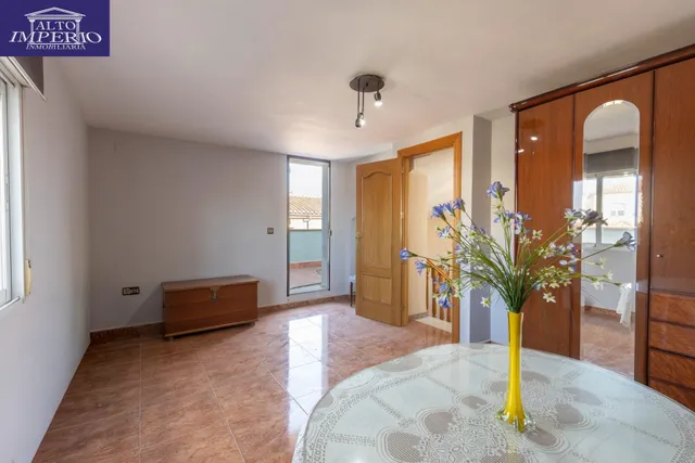 Casa independiente a 5 minutos de Granada en buen estado para entrar a vivir — 43
