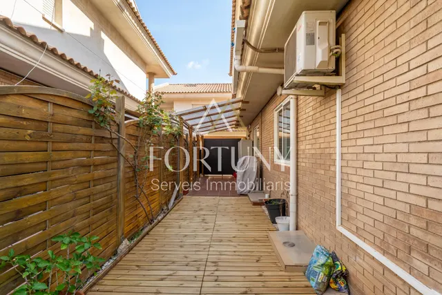 Casa 4 habitaciones 249m² en venta - Regueral - Prat dEn Foré — 44