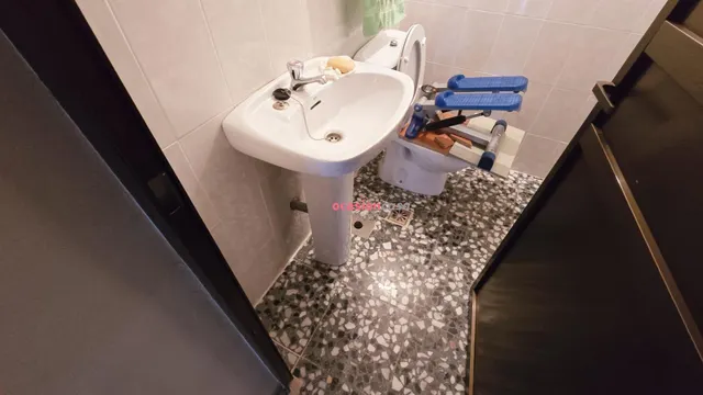 LOCAL Y PISO  EN VENTA EN EL VISO — 31