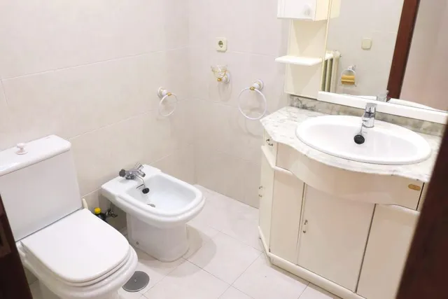 Piso en venta en Mendebaldea — 12