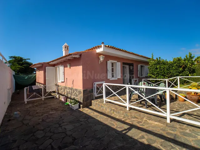 CHALET EN VENTA EN EL PUERTO DE LA CRUZ — 2