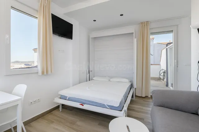 Estudio- Atico con terraza y trastero (Cajar) — 5