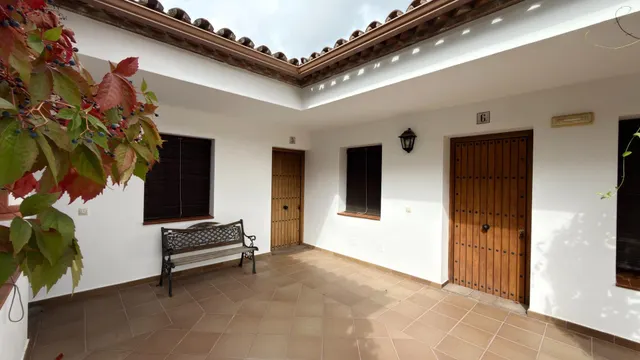 Exclusivo Hotel en Almonaster la Real con Vistas Panorámicas — 28