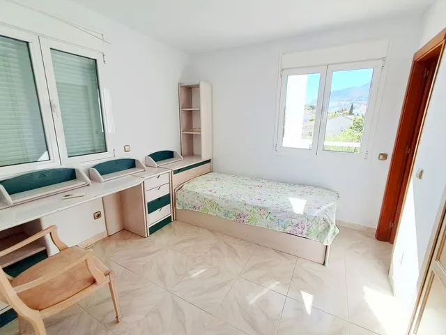 Adosado 5 habitaciones 180m² en venta - Centro — 28