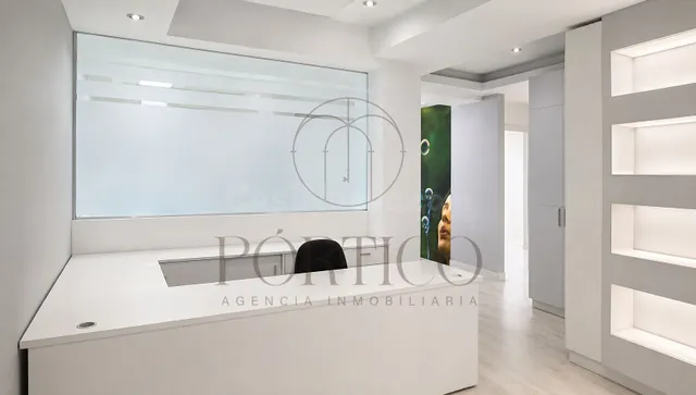 ¡Gran Oportunidad! Amplio local en O Porriño. — 4