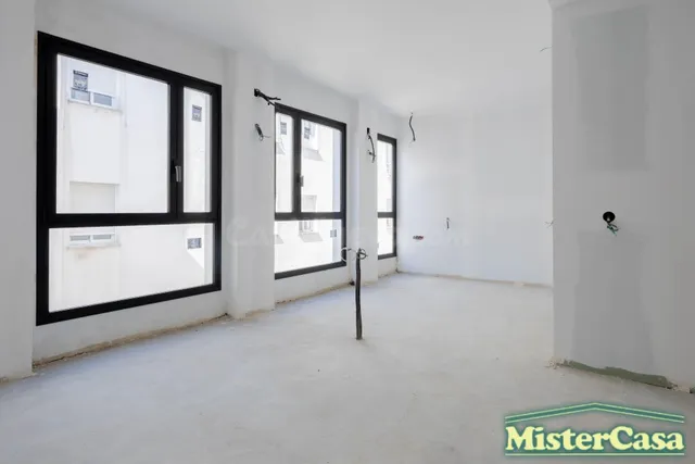 EXCLUSIVA!!!! Estudio diáfano en calle Larga con ascensor
