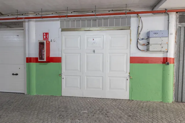 ¡exclusivo apartamento en primera linea de playa con reforma integral de alta gama! — 36