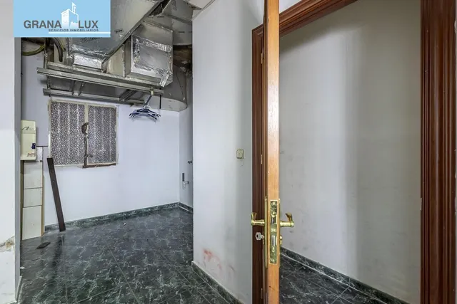 Local comercial en Pajaritos. — 12