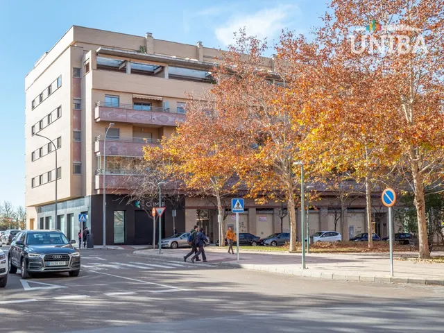 Local comercial en condes de barcelona — 10