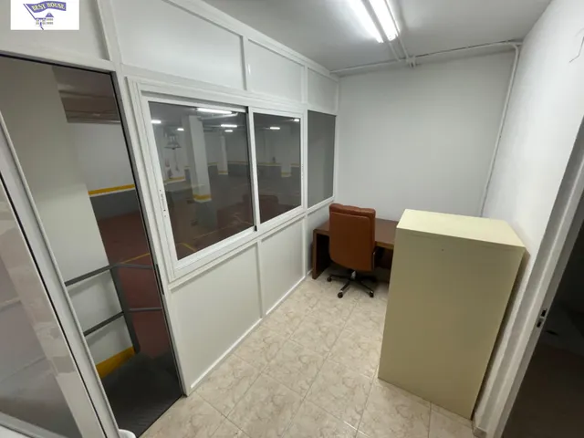 LOCAL CON VADO. 9 PLAZAS DE GARAJE. POSIBILIDAD DE T RASTEROS — 20