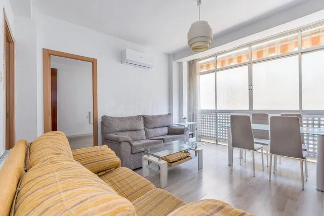 PISO JUNTO CAMINO DE RONDA — 2