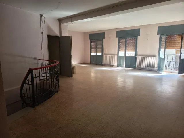 Edificio en Carcastillo. — 11