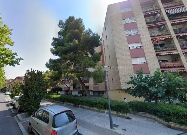 Se vende piso OKUPA en Ponent de Tarragona (Tarragona) - foto 2