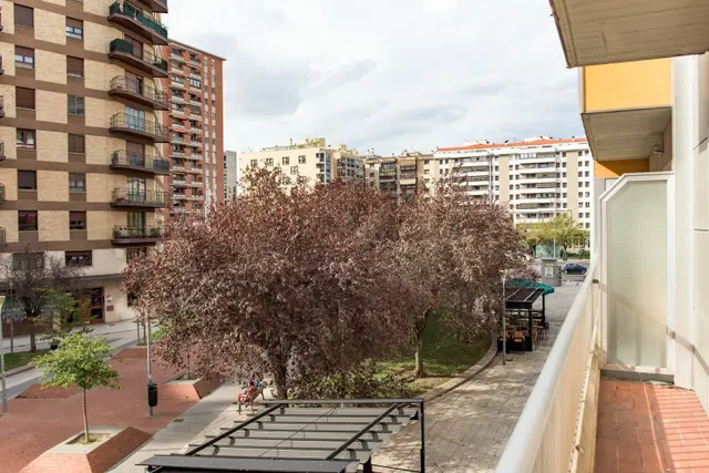 Piso en travesía Bayona 4, Pamplona — 40