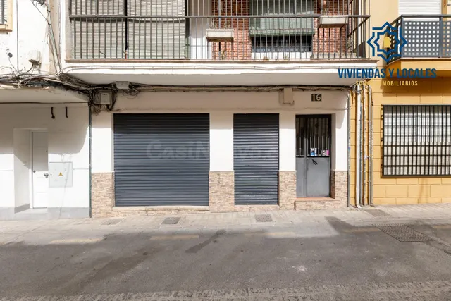 Local Comercial en la Mejor Zona de La Chana - foto 3