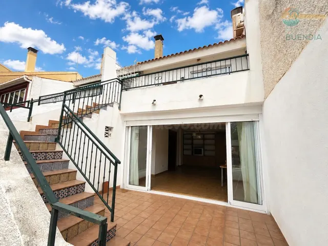 FANTASTICO DUPLEX EN EL ALAMILLO EN RESIDENCIAL CON PISCINA  - foto 3