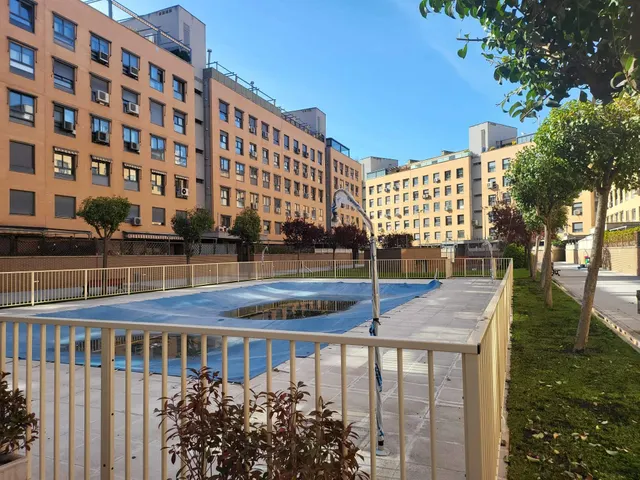 Piso en venta en Coslada - El Puerto por €460,000 — 24