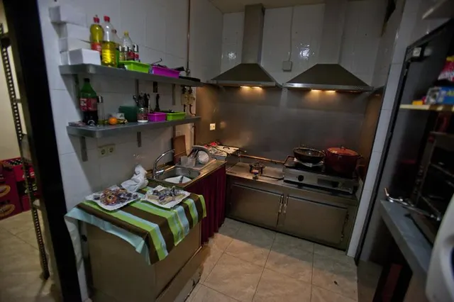 Pub en pleno funcionamiento en venta en Quintanar del Rey. — 29