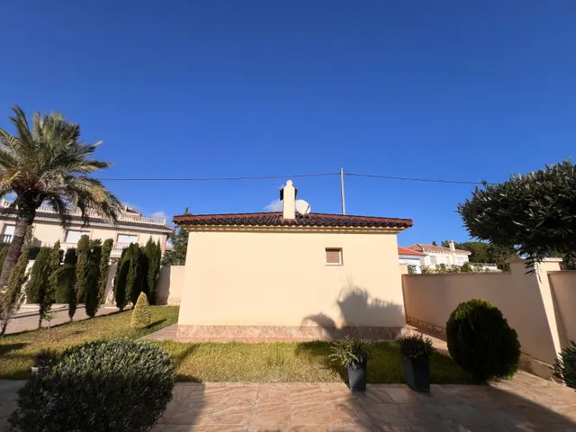 Villa 11 habitaciones 572m² en venta - Cabo Roig — 48