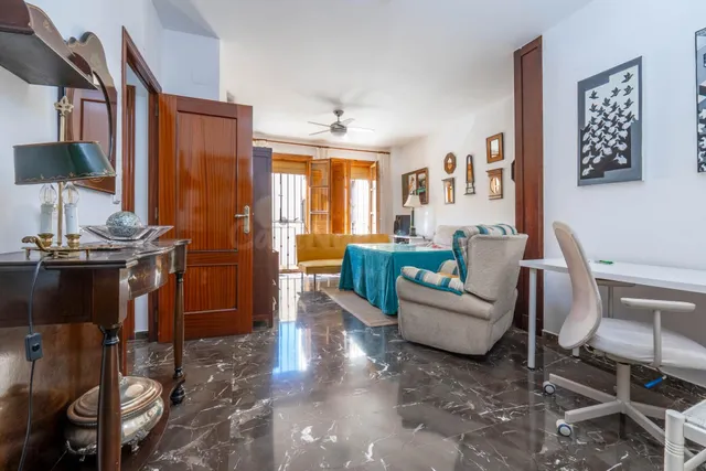 VENTA DE AMPLIO PISO EN AVDA. DE MURCIA (ALBAICÍN) - GRANADA - foto 5