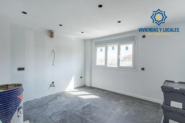 Edificio de nueva construcción en Churriana — 4