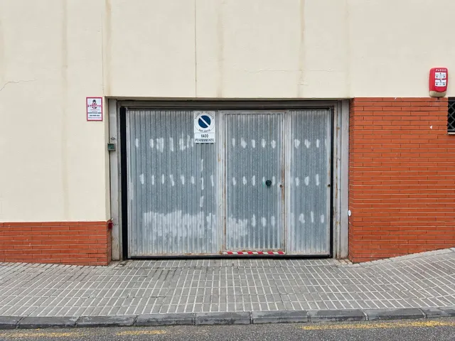 ¡AMPLIA PLAZA DE GARAJE DE 27 m2 EN LAS GABIAS! — 13
