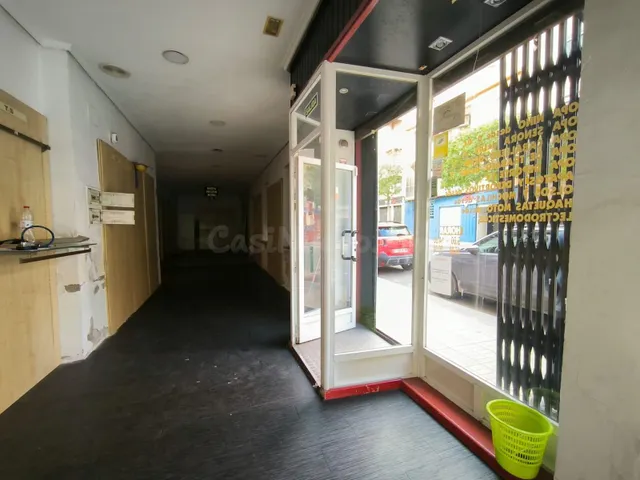 Local comercial en Elche - foto 5