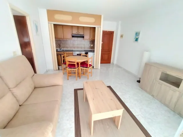 APARTAMENTO AMUEBLADO DE 1 DORMITORIO CON CONSUMOS EXCEPTO LUZ, PROXIMO AL CENTRO — 2