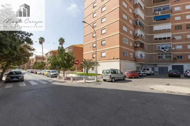 PISAZO EN MOTRIL — 36