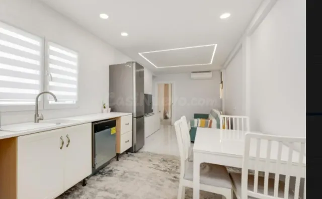 APARTAMENTO DE 3 DORMITORIOS 2 BAÑOS EN TORREVIEJA (PLAYA DEL CURA) — 4