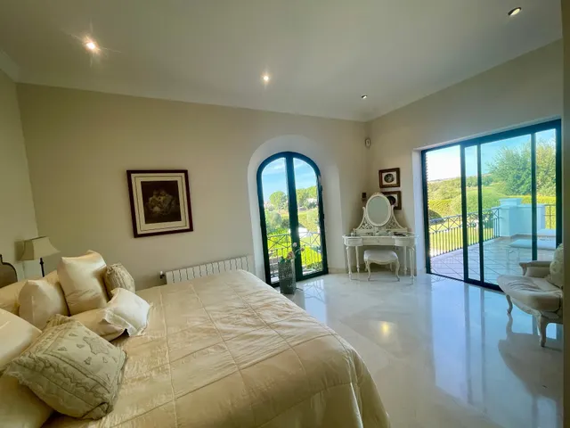 Villa 5 habitaciones 375m² en venta - Sierra de Cádiz — 37