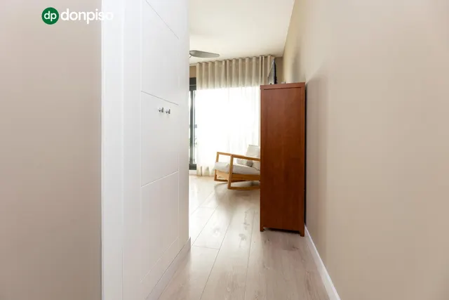 La vivienda perfecta para su familia. Edificio nuevo. Garaje. Excelente zona — 14
