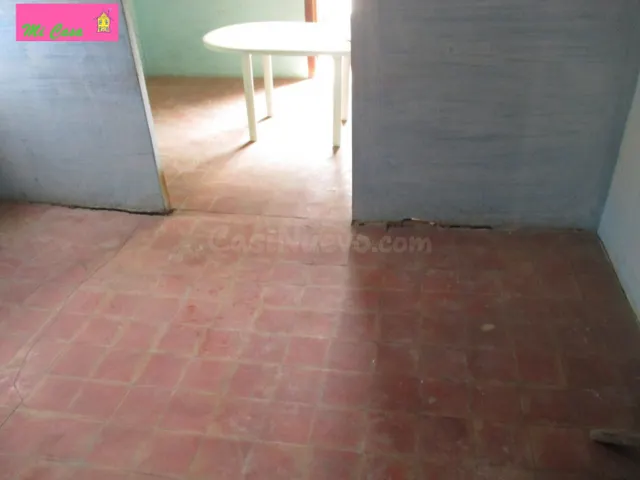 CASA CON MUCHOS M2 PARA REFORMAR CON MUCHAS POSIBILIDAD PREC - foto 3